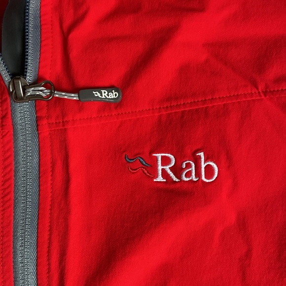 Rab Lightweight Jacket - Picture 2 of 4